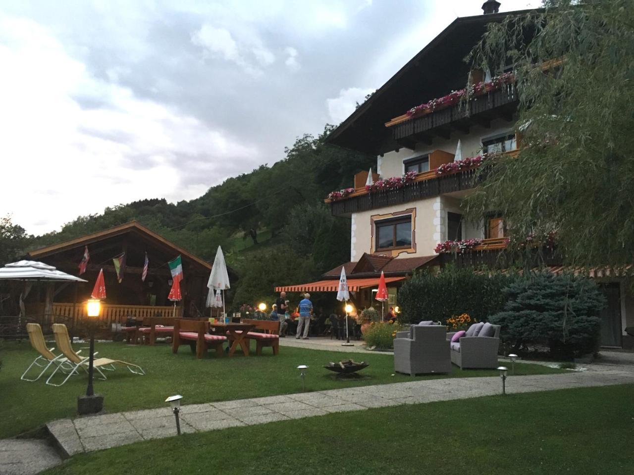 B&B Pension Karlsdorfer Hof Seeboden Eksteriør billede